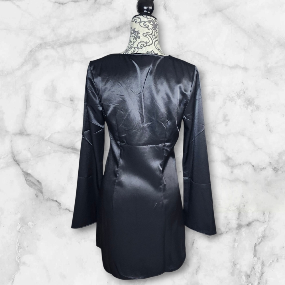 DIVIDED Elegant Black Long Sleeve Dress - Small - Picture 2 of 7